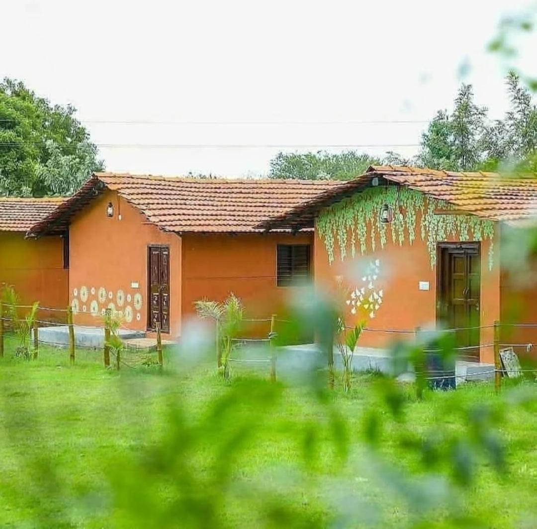 Dejavoo Hotel Gadigarpalya Exterior photo